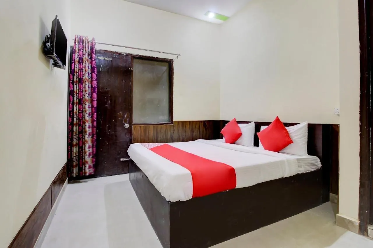 Oyo 46629 Hotel Anmol Palace Agra