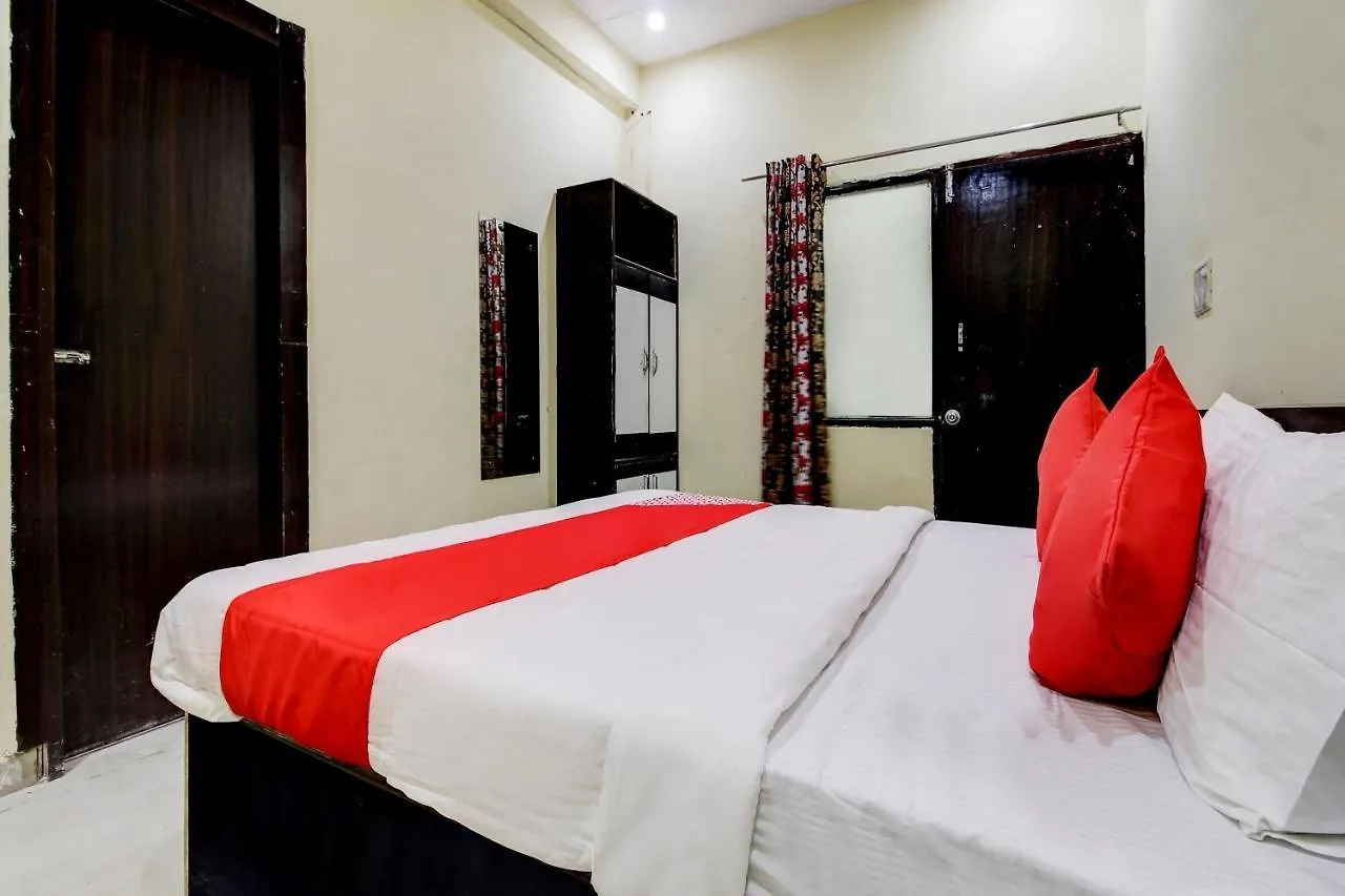 Oyo 46629 Hotel Anmol Palace Agra