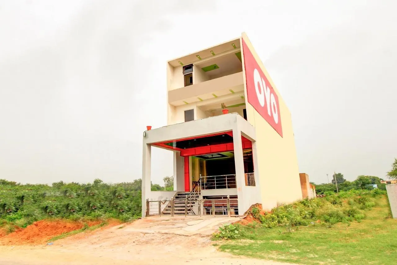 Oyo 46629 Hotel Anmol Palace Agra